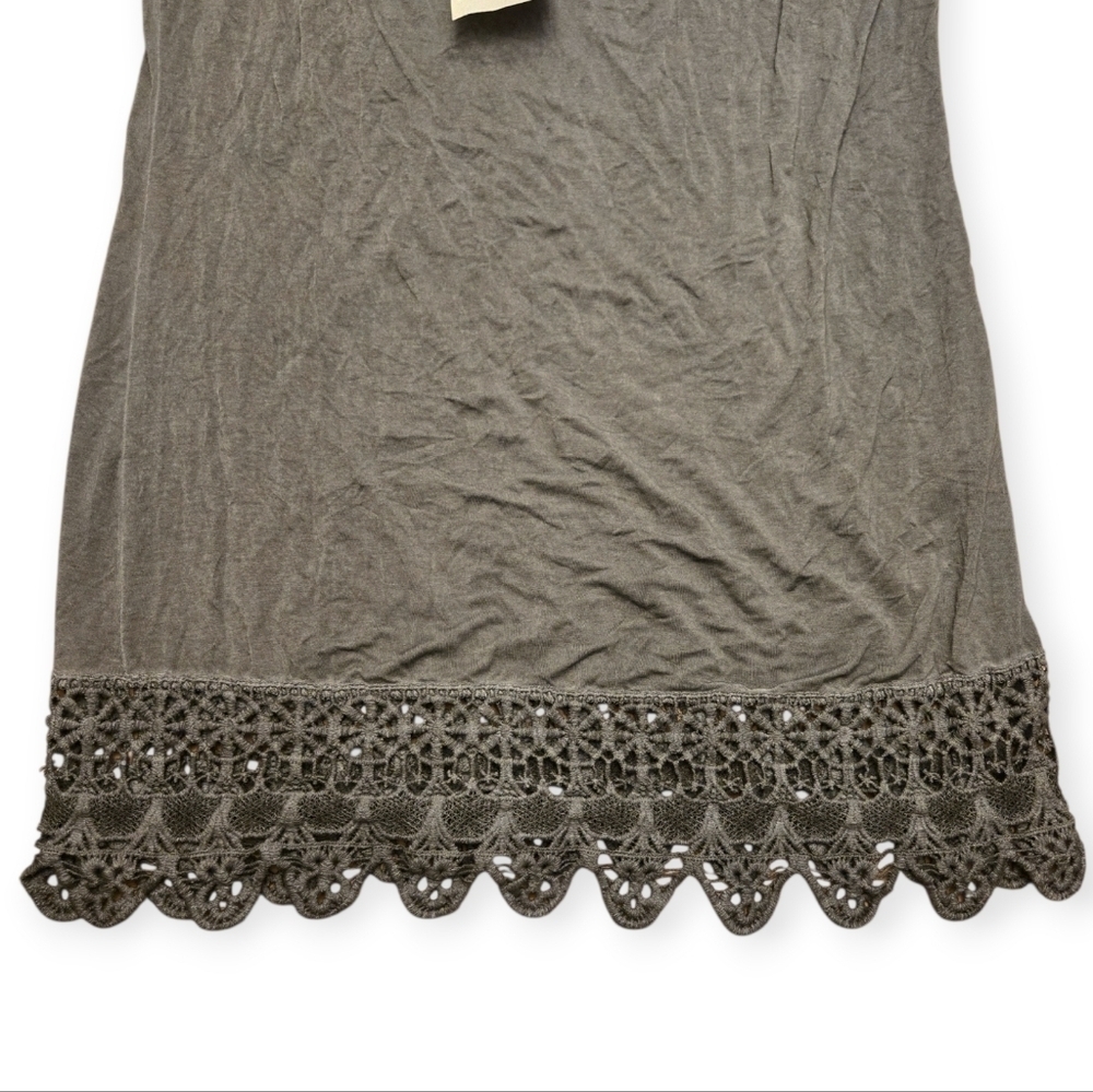 Monoreno Tank Top - Picture 3 of 4